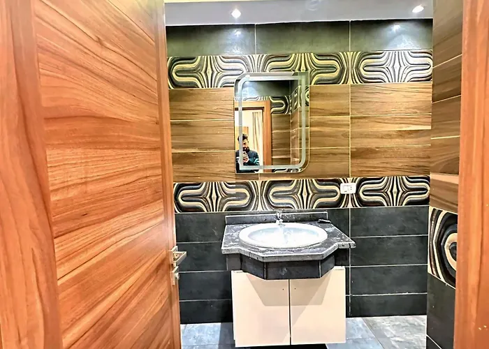 Hills Comfort Otel Şarm El-Şeyh